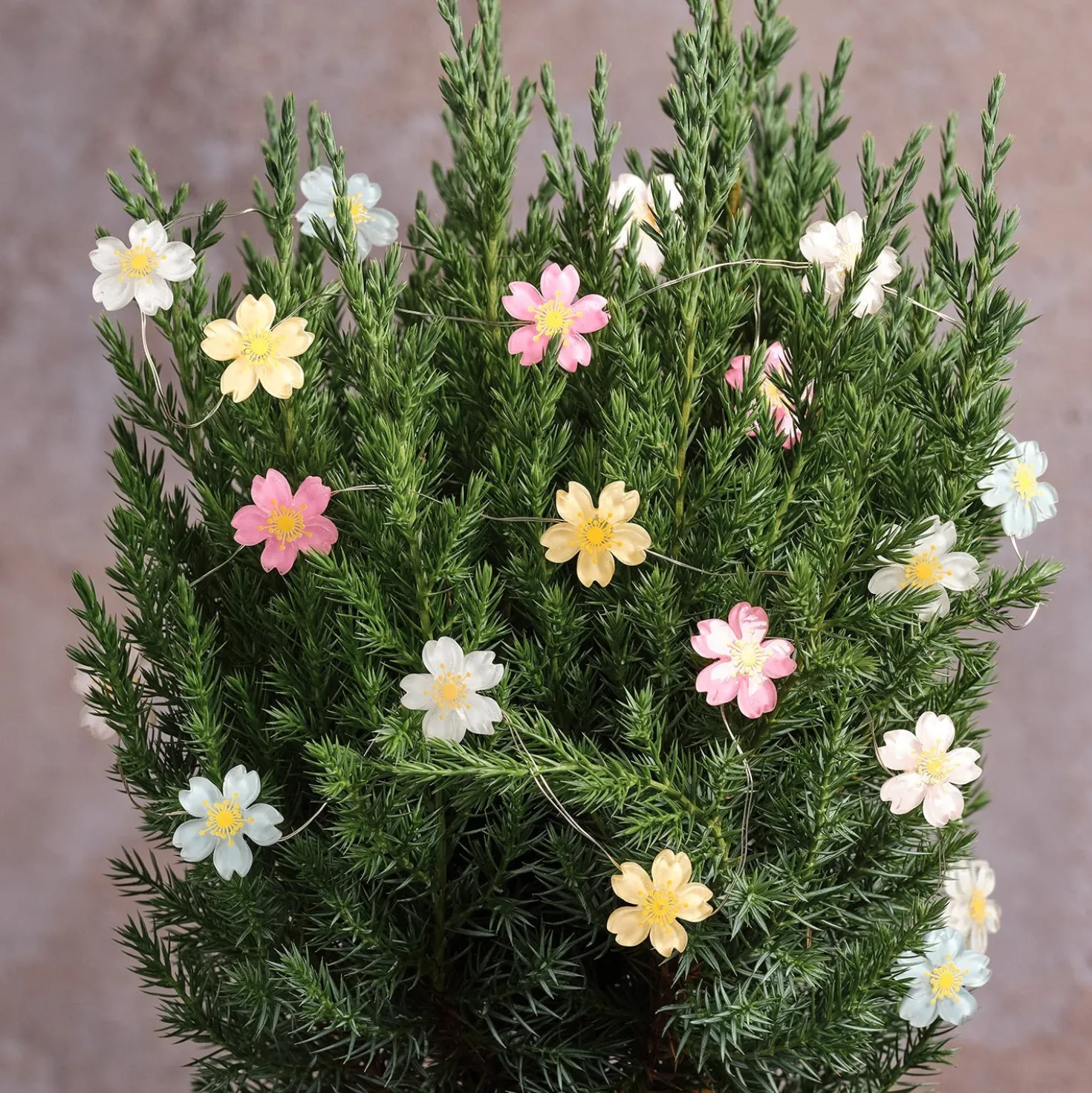 Batteriebetriebene LED‑Mikro‑Blumenlichterkette mit 20 Lichtern in Warmweiß