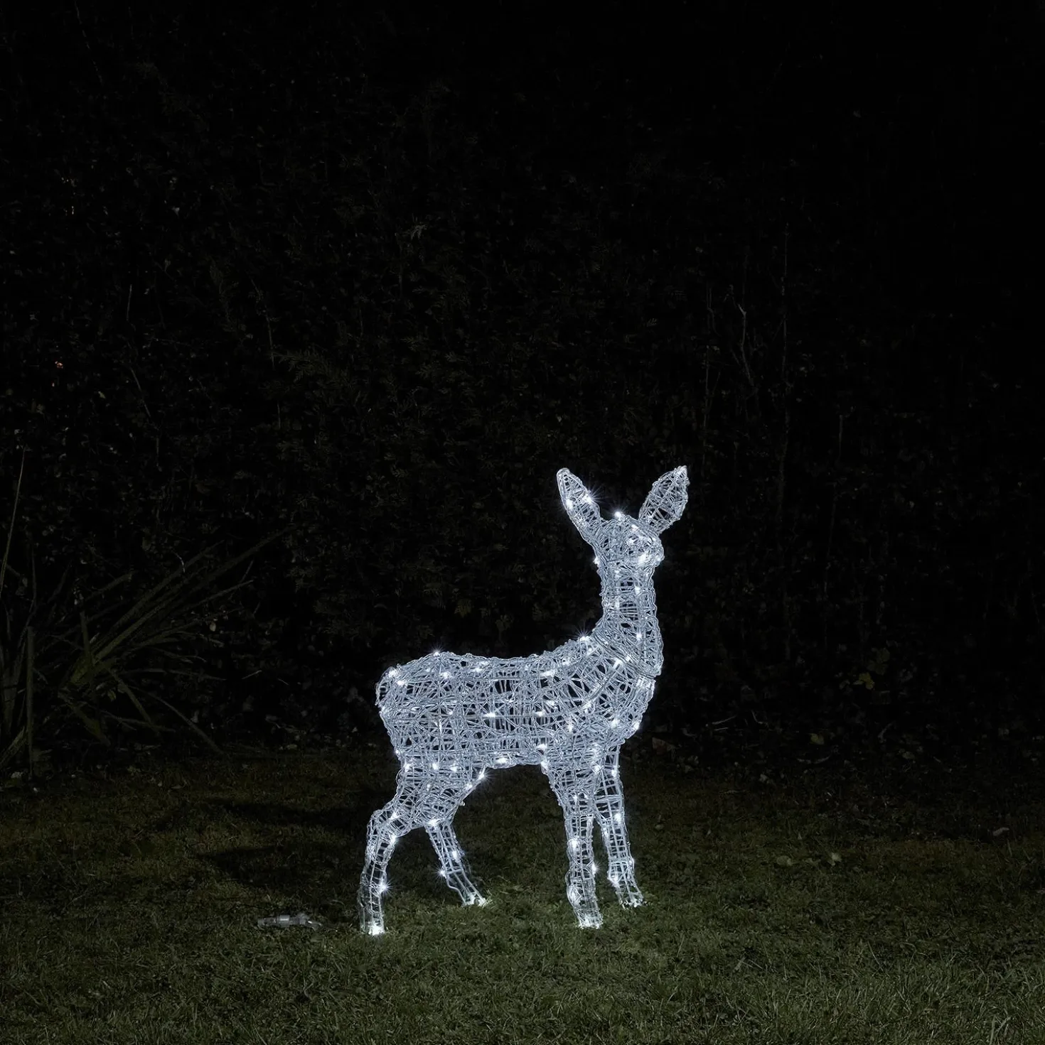 Batteriebetriebenes Bicolor LED-Rentier Rehkitz L Swinsty
