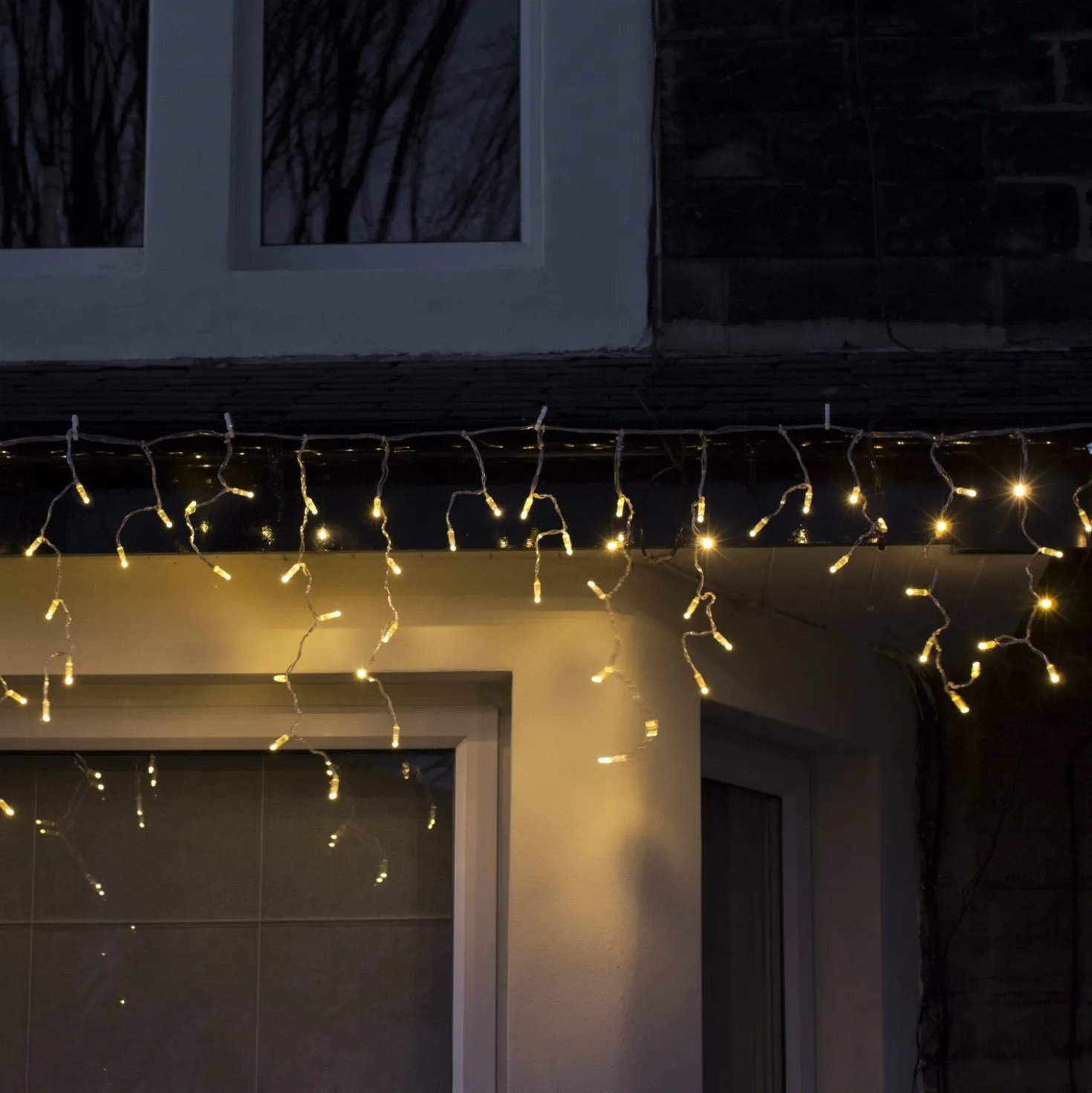 Core Connect 2m 64er LED Eiszapfen Lichterkette warmweiß koppelbar transparentes Kabel