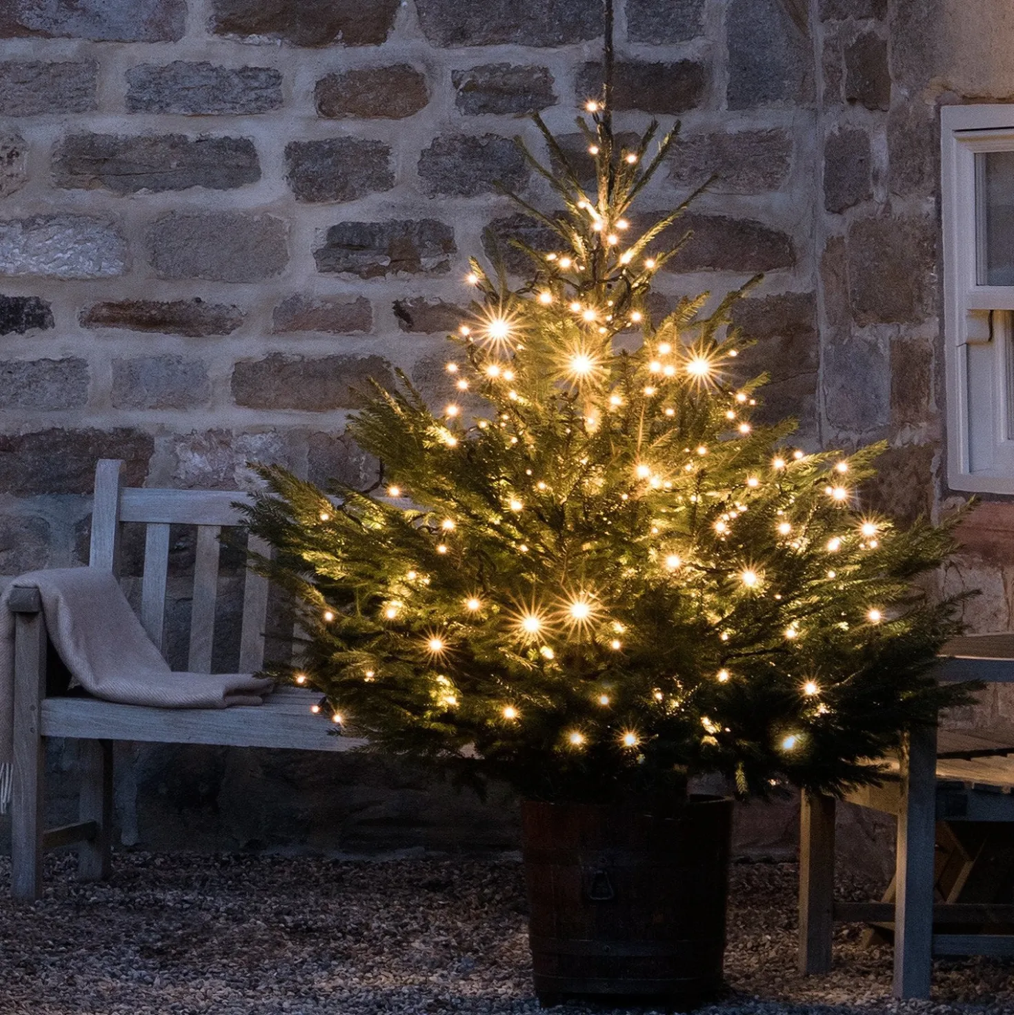 Core Connect 30m 300er LED Lichterkette warmweiß koppelbar grünes Kabel