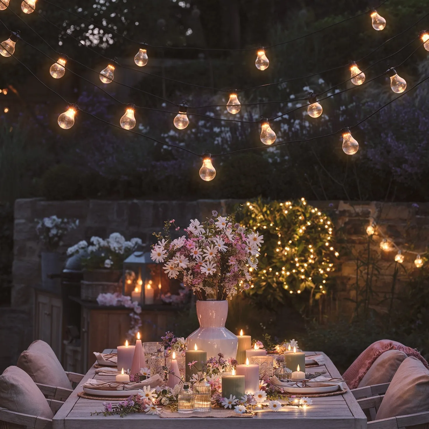 Core Connect 10m 20er Party Lichterkette warmweiß koppelbar schwarzes Kabel