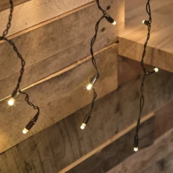 Core Connect 8m x 2m 768er LED Lichtervorhang warmweiß koppelbar schwarzes Kabel