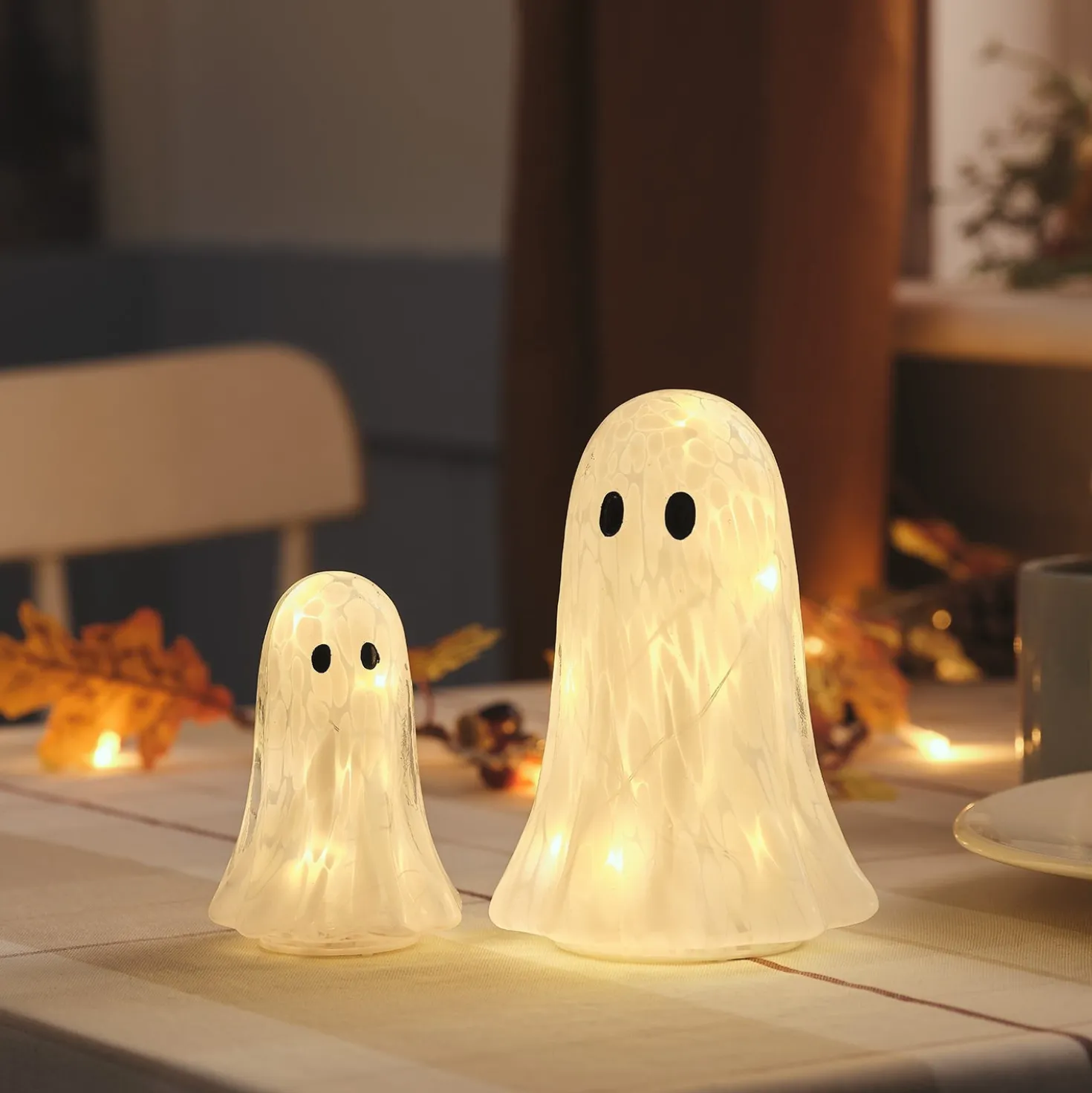 2er Set Gertie LED-Halloween-Geister aus Konfettiglas mit Timer