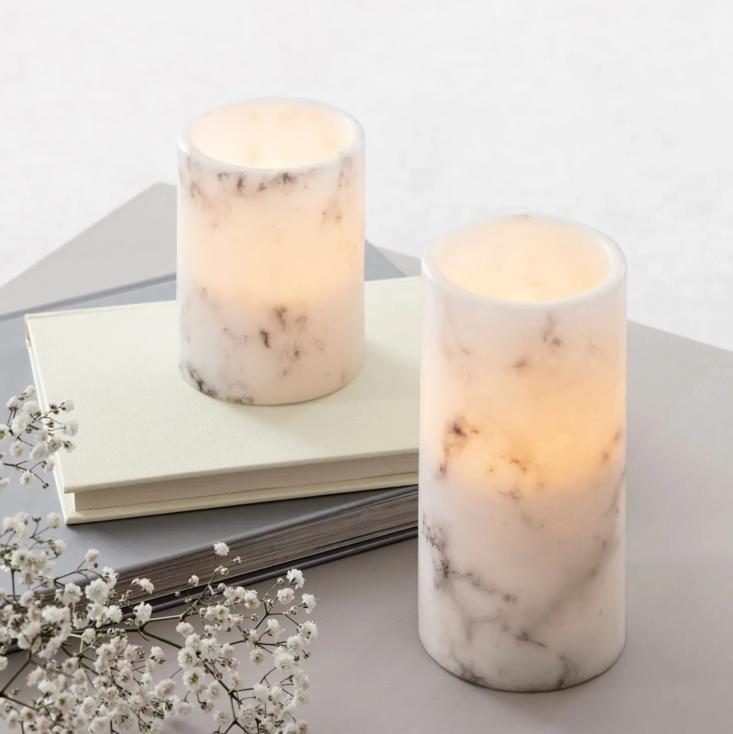 2er Set LED Marmor Stumpenkerzen Echtwachs