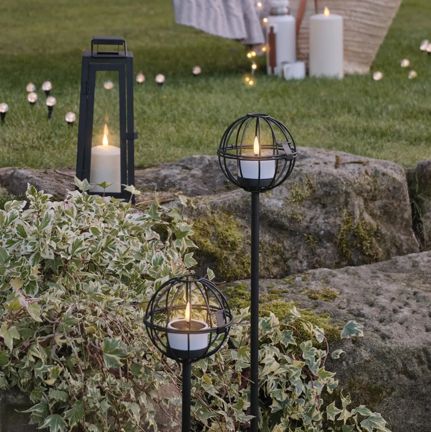 4er Set Outdoor TruGlow® Solar-Teelichter mit Erdspieß