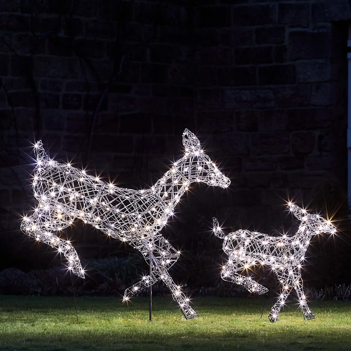 2er Set springende LED-Rentier Hirschkuh & Rehkitz L Harlow