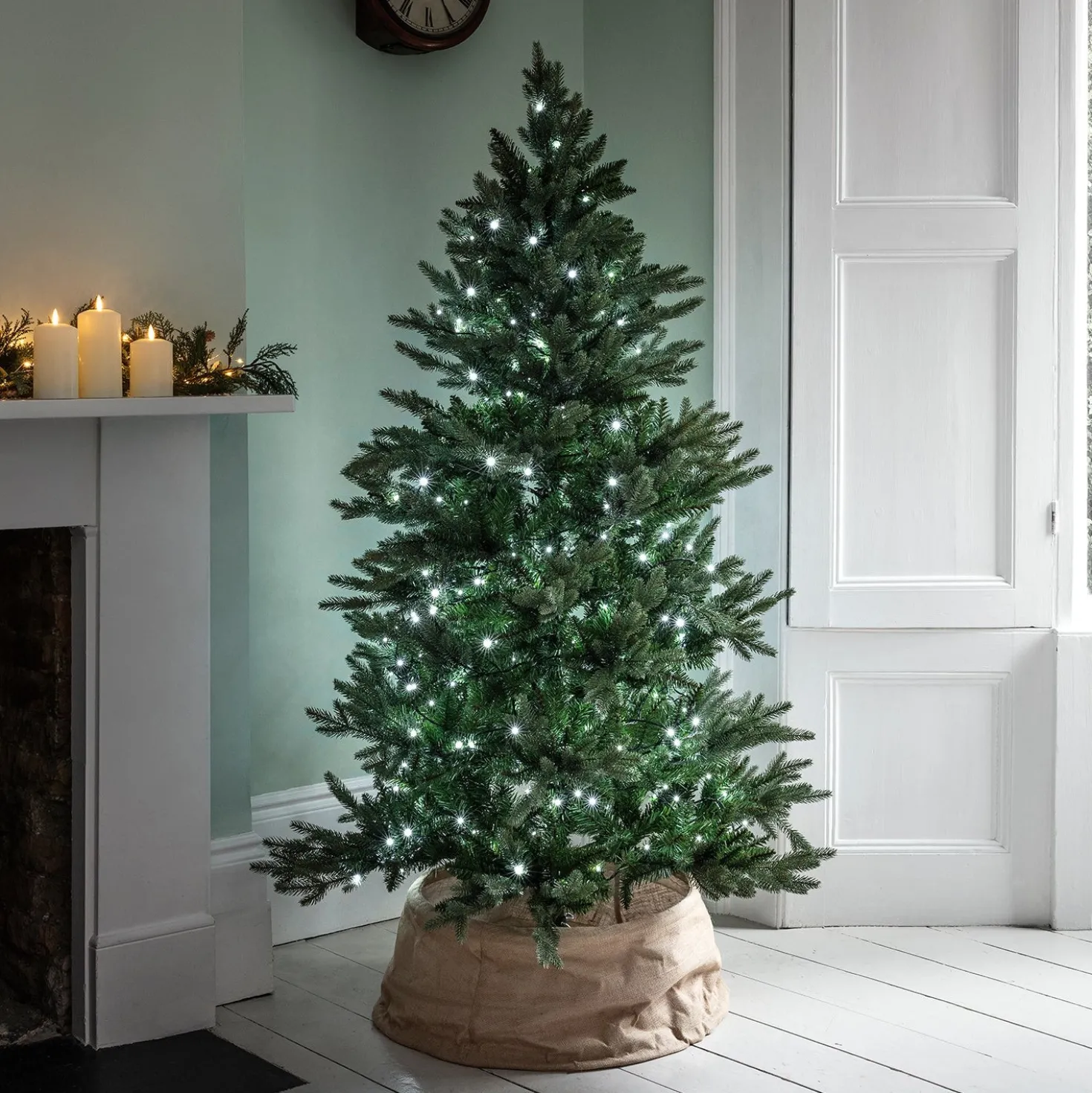 Essential Connect 10m 100er LED Lichterkette weiß koppelbar grünes Kabel