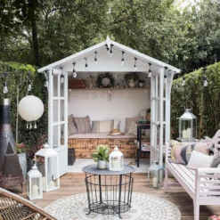 Große Perth Metall Laterne weiß mit 3 TruGlow® Outdoor Kerzen mit Fernbedienung