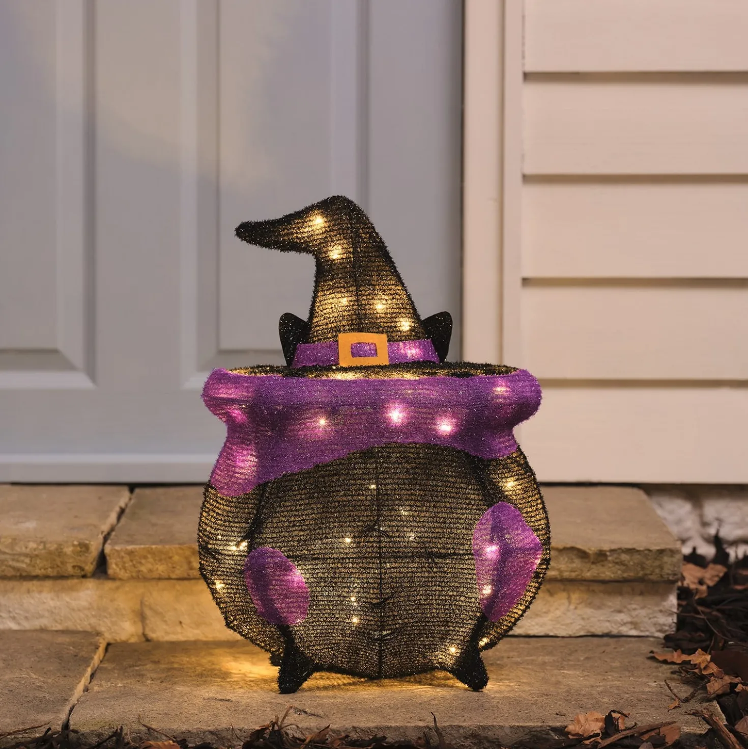 "Katze im Kessel" LED-Halloween-Figur für den Außenbereich