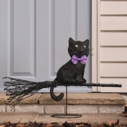 LED-Halloween-Katze auf Besen mit Timer für den Außenbereich
