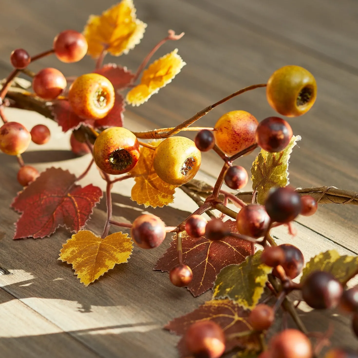 1,5m Herbstgirlande Beeren mit Beleuchtung