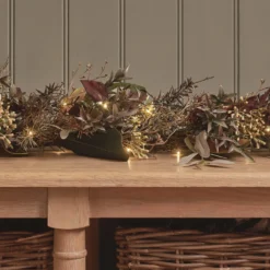 2m Herbst- und Wintergirlande mit Beleuchtung