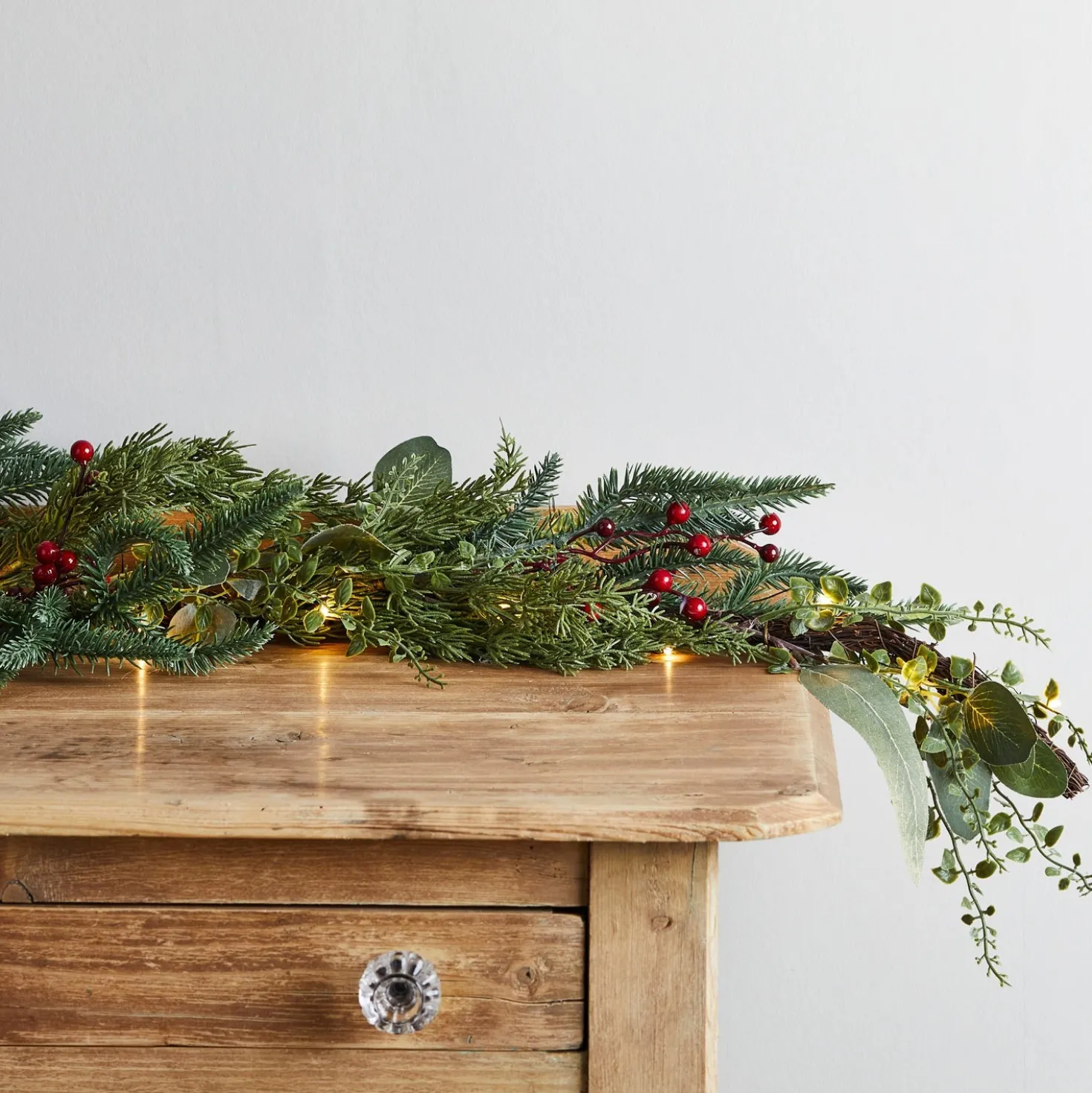 2m rote Beeren Weihnachtsgirlande mit Beleuchtung