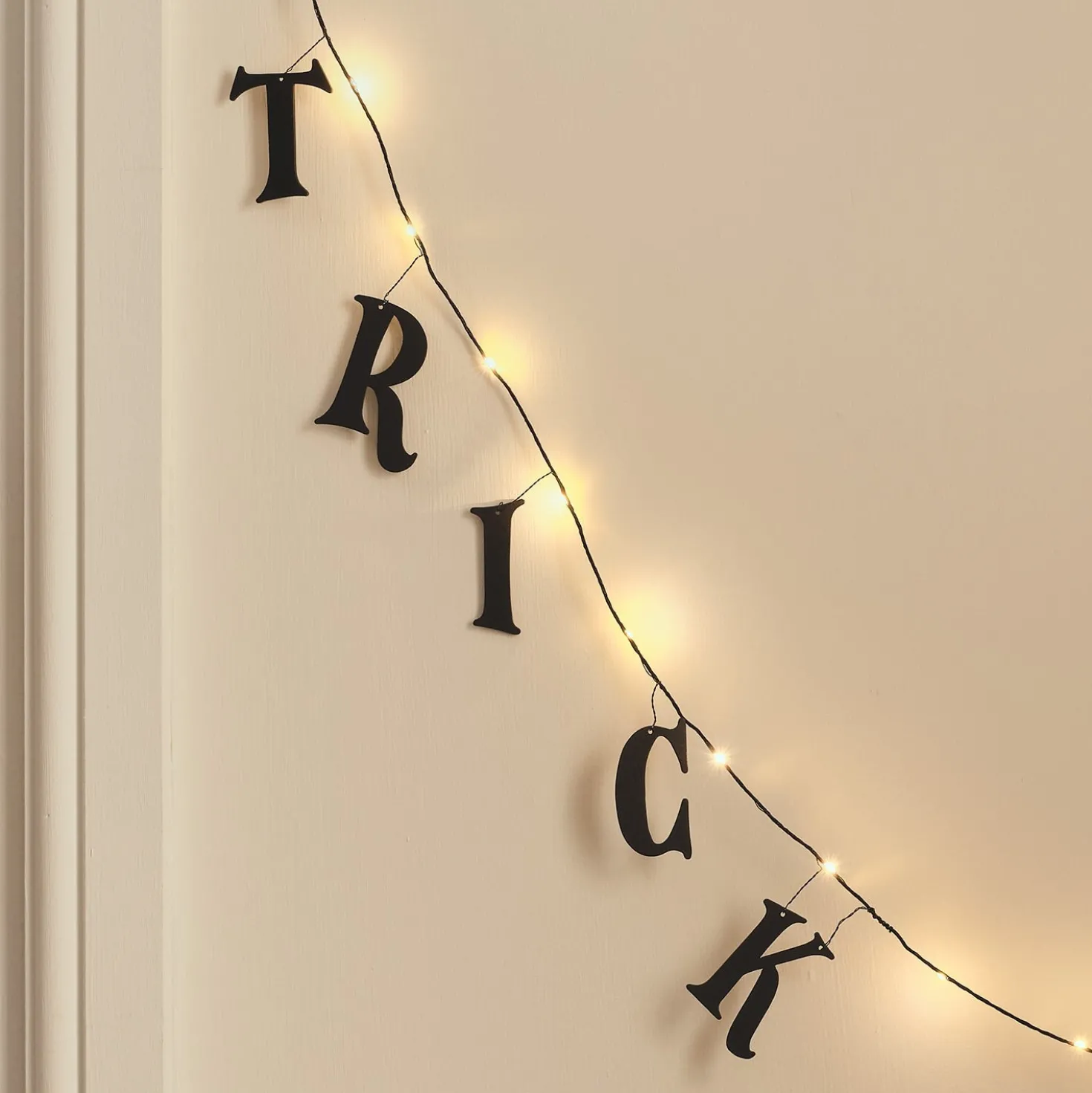1,6 m "Trick or Treat" Halloween LED-Mikro-Girlande mit Timer & Spinne