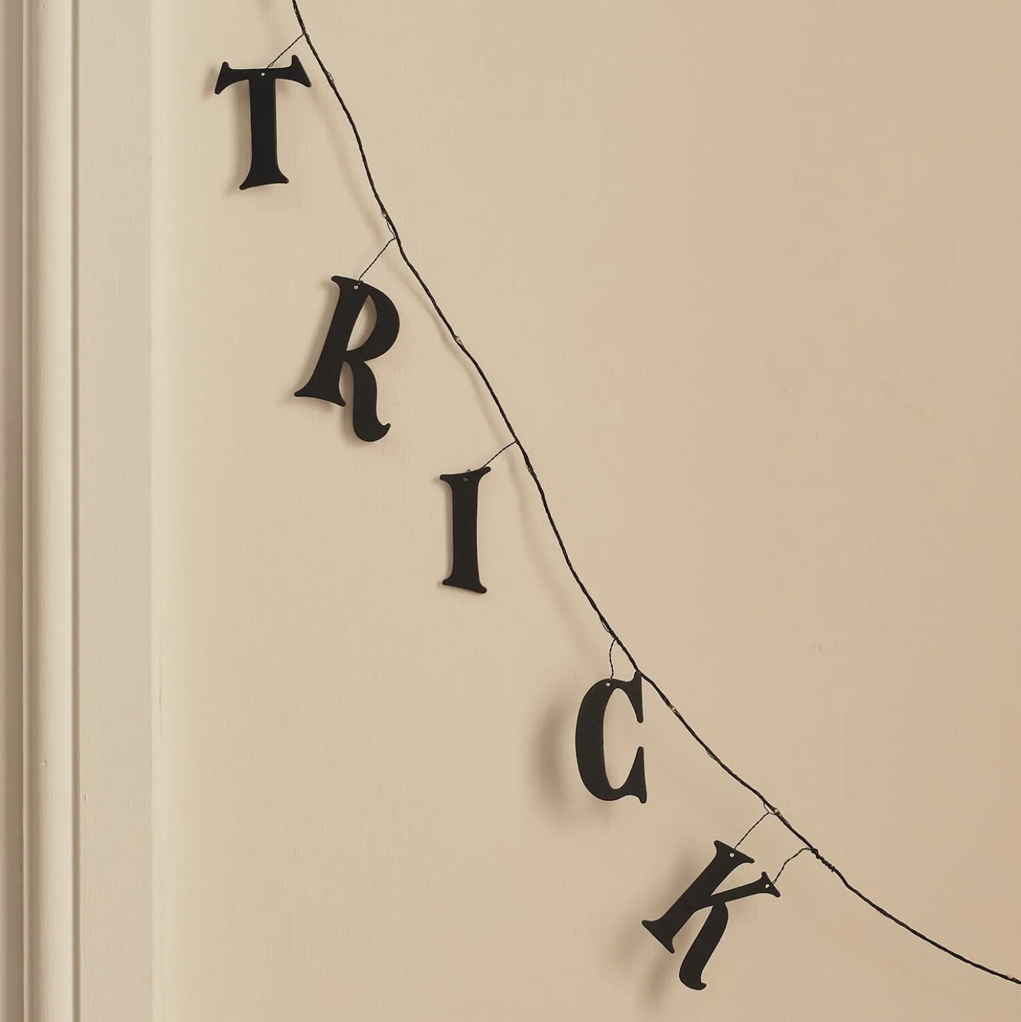 1,6 m "Trick or Treat" Halloween LED-Mikro-Girlande mit Timer & Spinne