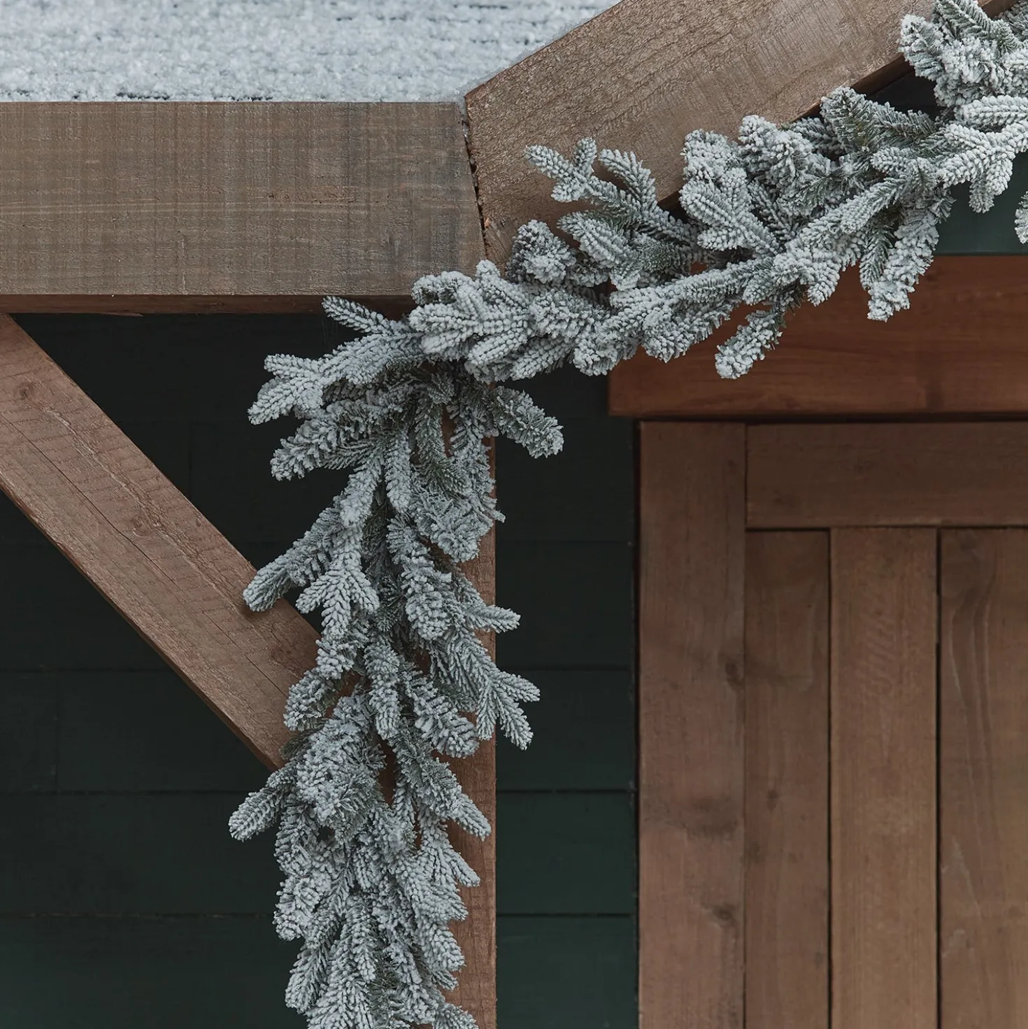 2,5m verschneite Outdoor-Girlande mit Beleuchtung