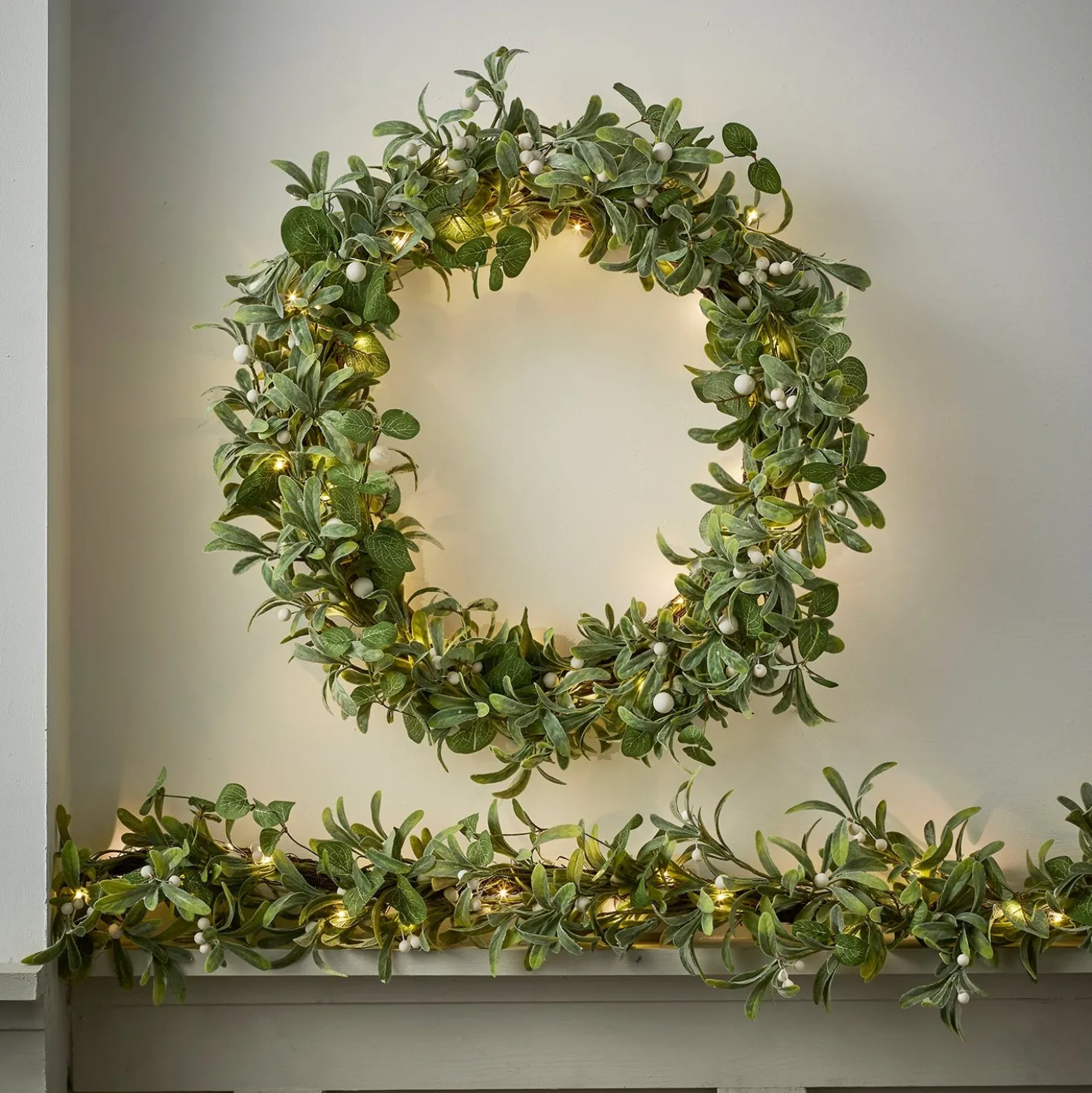 2m Weihnachtsgirlande Mistelzweige und Eukalyptus mit Beleuchtung