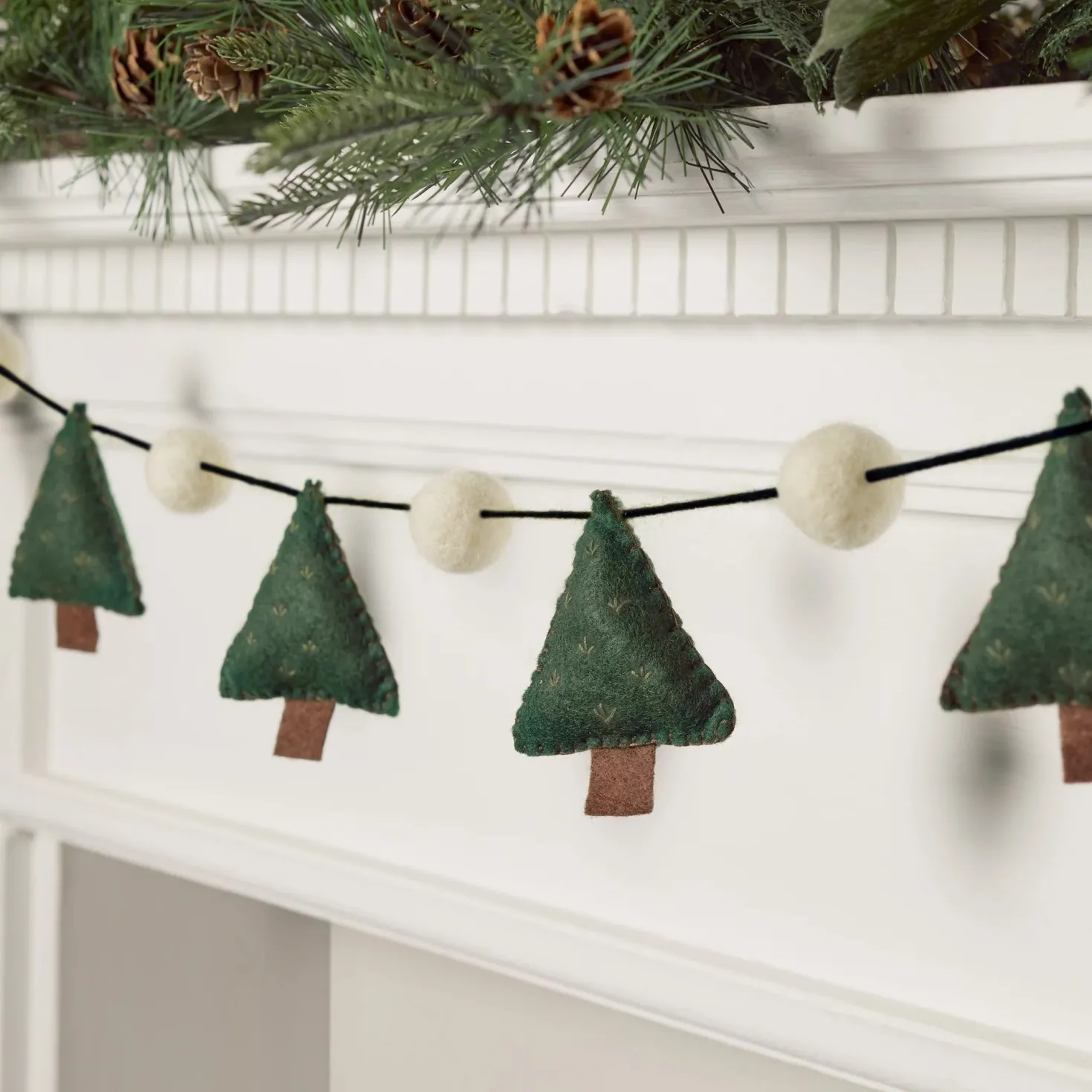 1,3m Weihnachtsgirlande Tannenbäume aus Filz