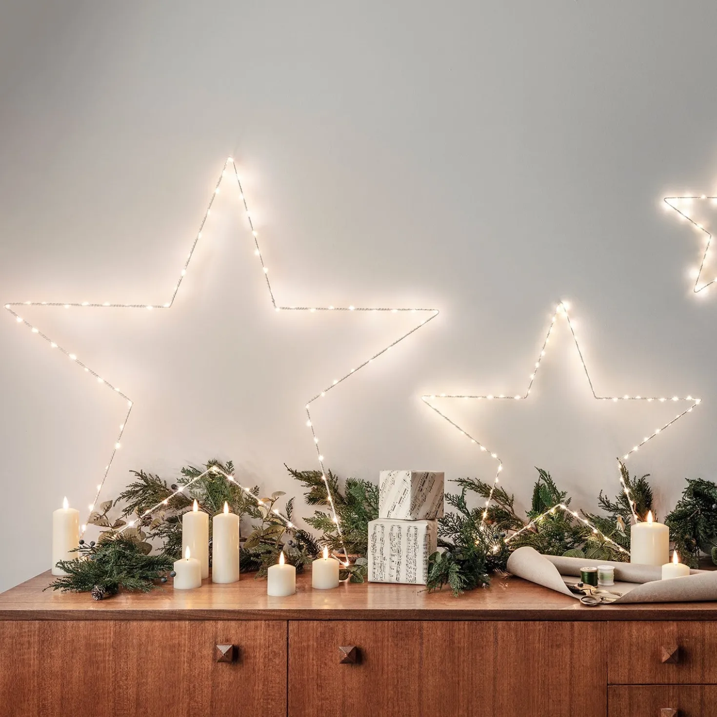 Schmales TruGlow® LED-Kerzen Trio aus Echtwachs mit Fernbedienung