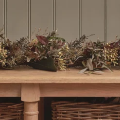 Set aus Kranz & Wandstrauß für Herbst und Winter mit integrierter Beleuchtung