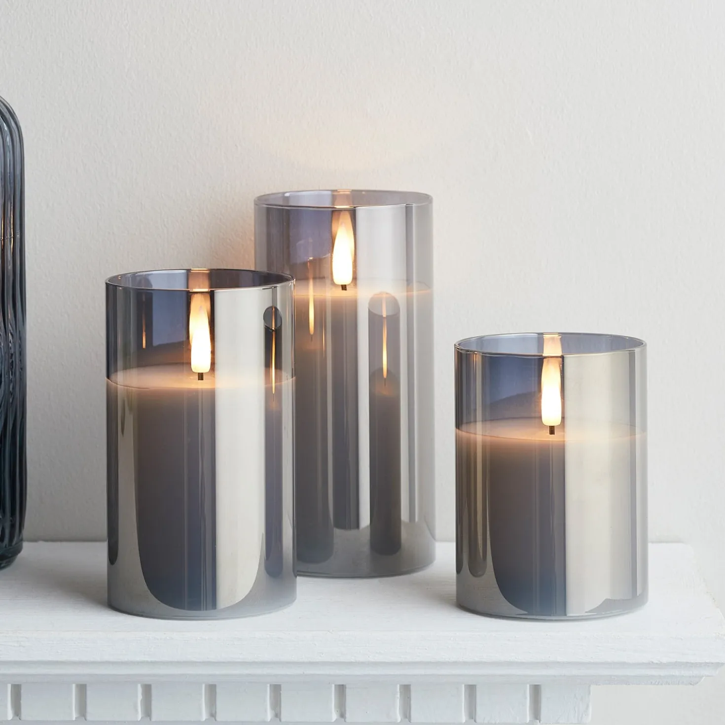 TruGlow® LED Kerzen Echtwachs Trio in Rauchglas mit Fernbedienung