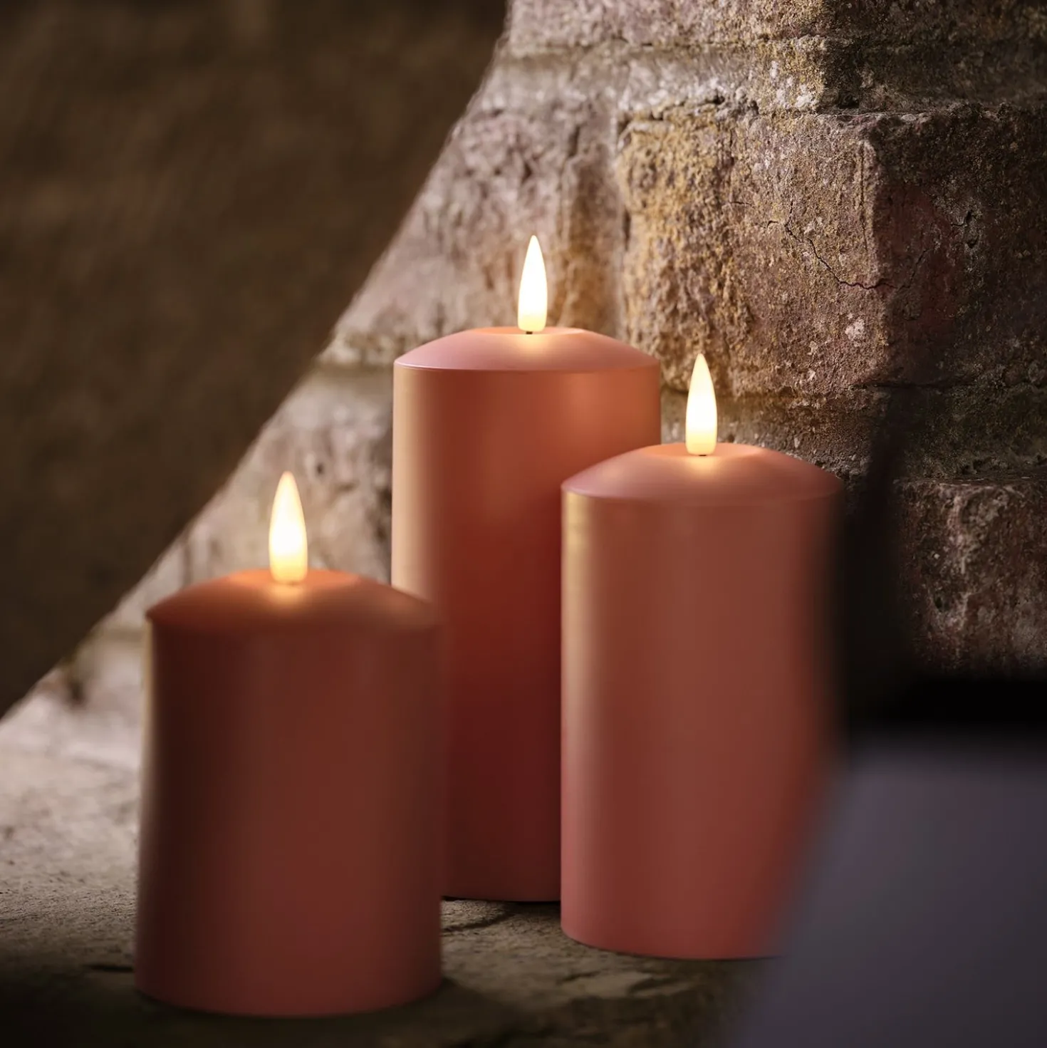 TruGlow® LED Outdoor Kerzen Trio terracottafarben mit Fernbedienung