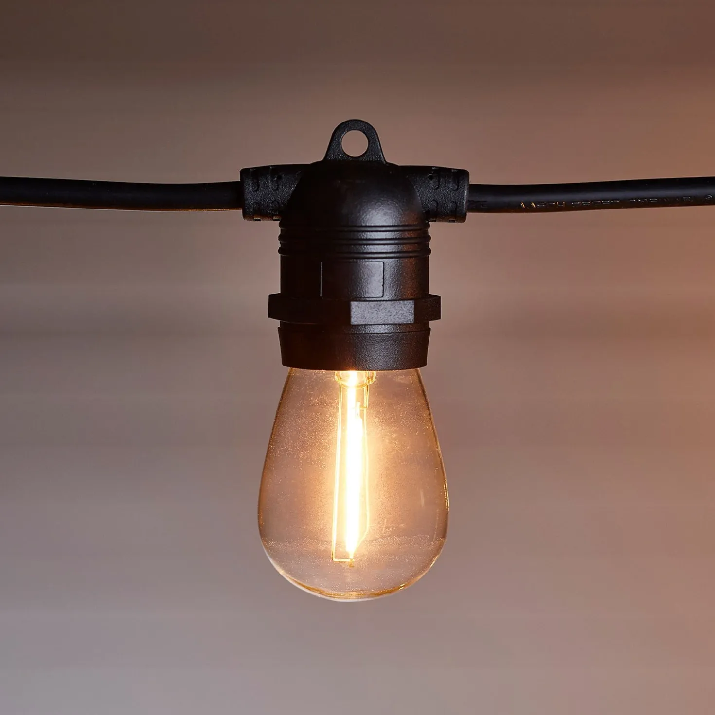 Ultimate Connect 95m 190er LED Lichterkette Glühbirnen warmweiß koppelbar schwarzes Kabel